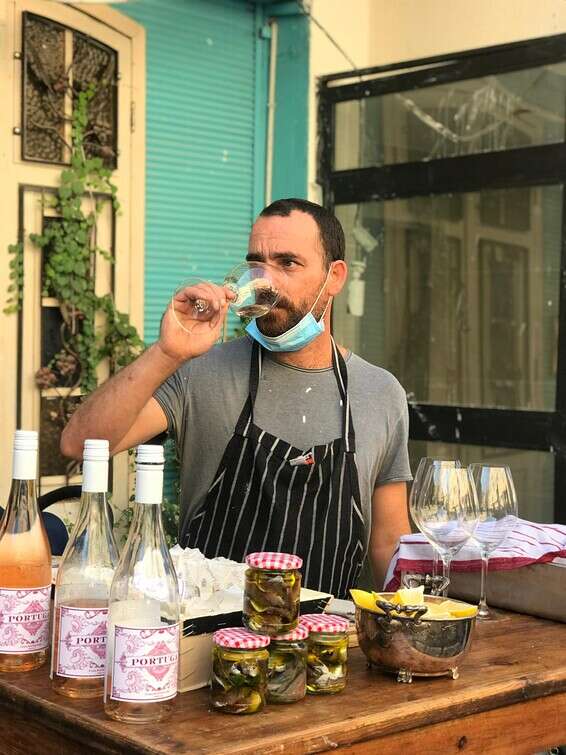 יין ודגים, מה כבר יכול להשתבש? // צילום: רוית דנינו